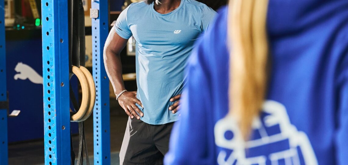 t shirt fitness